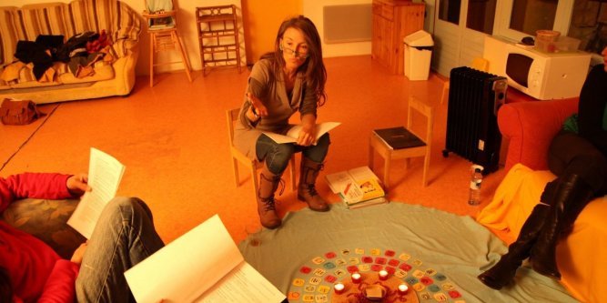 valerie-orvain-aide-les-parents-a-exprimer-leurs-difficultes_949548_667x333